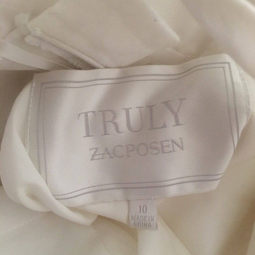 WOMENS Truly by Zac Posen, wedding dress size 10 in soft white. - Picture 4 of 8